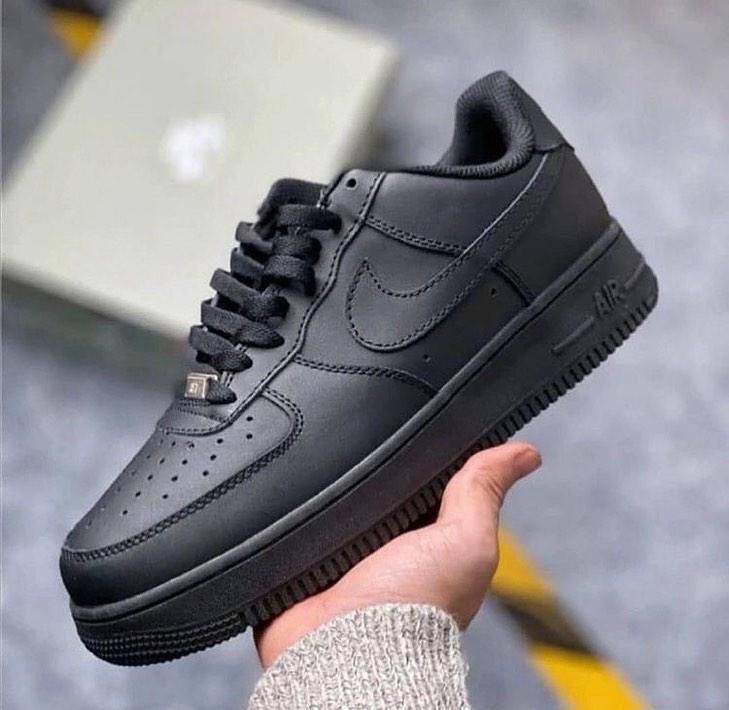 (DUPE) Nike Shoes