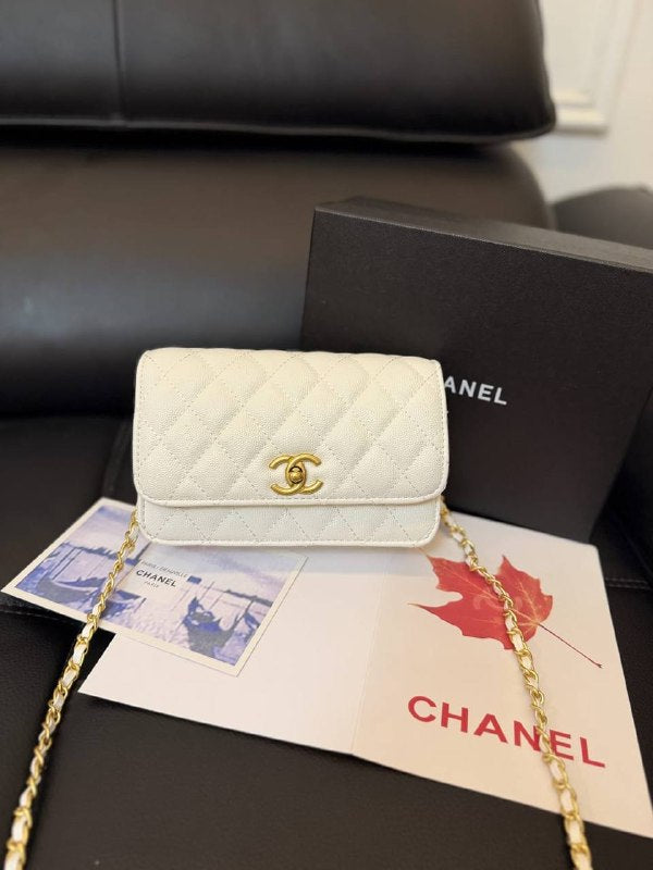 Chanel Wallet on Chain (DUPE) - White